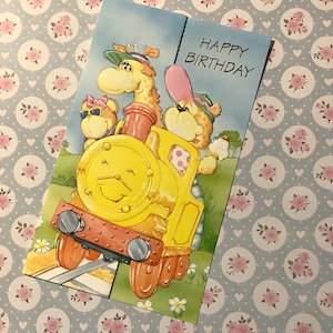 Zeldzame vintage kaart 'Happy Birthday' uit circa jaren 80 met uitgesneden voorkant - AANBIDDELIJKE dieren in een trein Ontwerp door Ken - binnenkant versierd - eenvoudige groet