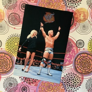 Vintage 1999 'WWF' No 29 Titan Sports Photo Card Collection met Jeff Jarrett & Debra - Collectable Card -Wrestle Mania Live! Leuk cadeau
