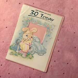 RARE Vintage Circa 1980s 'Feliz aniversário agora você tem 30 anos' Cartão retrô e kitsch coelho e design de besouro VW - saudação simples - nostalgia
