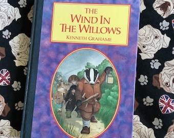 RARE Vintage 1987 Kenneth Grahame The Wind In The Willows Hardback Book with Illustrations by Jonathan Langley - Gift for a Literary Lover