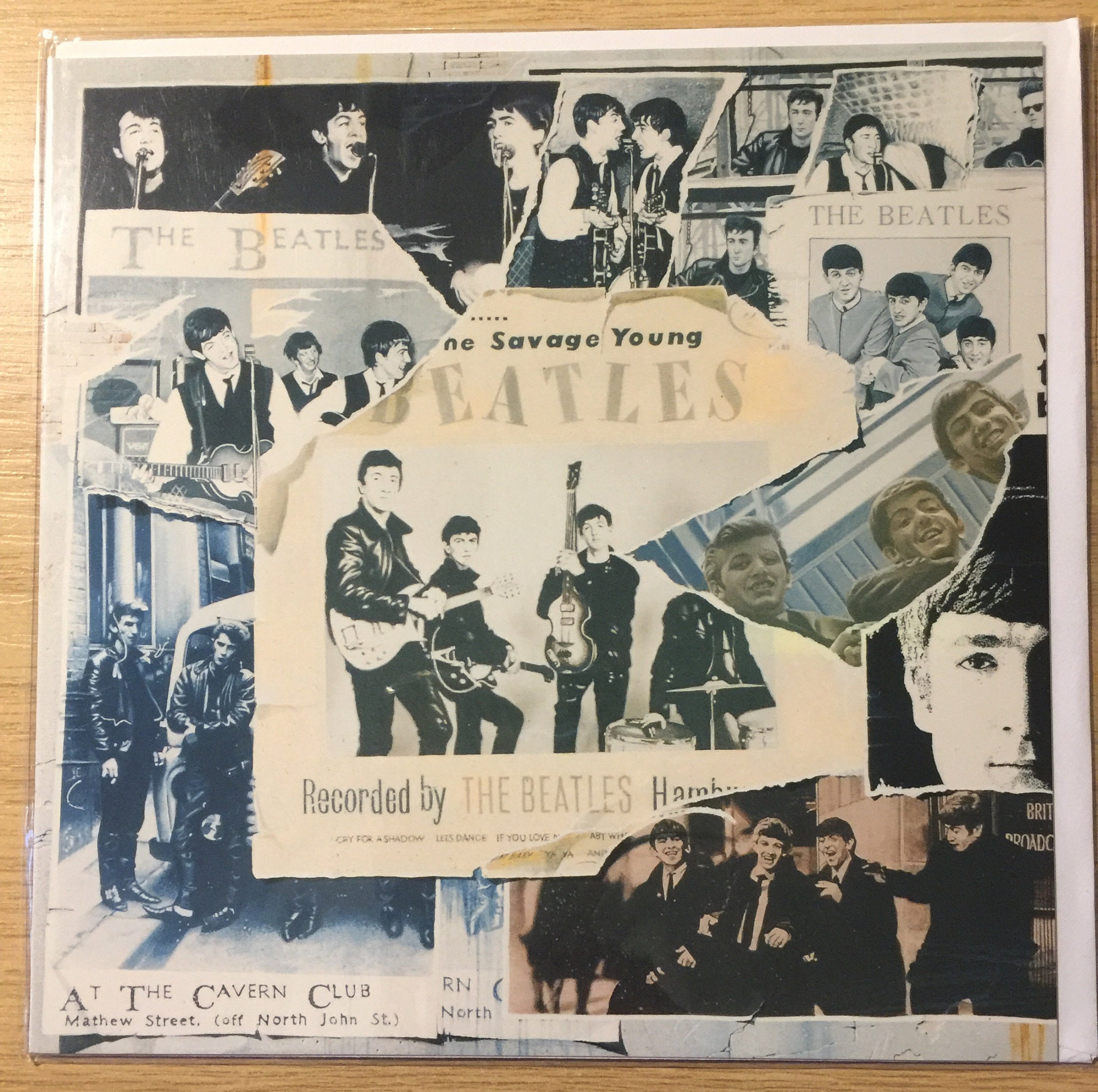 アート・デザイン・音楽 THE BEATLES ANTHOLOGY 格安販売の BEATLES - Anthology 1 - Amazon.com Music アート