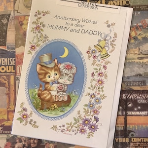 ZELDZAME vintage retro verjaardagskaart circa jaren 1980 voor mama en papa - schattige kitsch kat bruid en bruidegom ontwerp door Ethelmary - liefhebbers van nostalgie