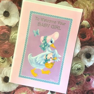 RARA cartolina vintage/retrò degli anni '80 'Per dare il benvenuto alla tua bambina' - ADORABILE mummia anatra e cucciolo di anatroccolo - dolce saluto - cartolina nostalgica