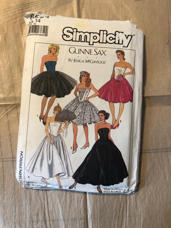 RARE Vintage Uncut 1988 Simplicity Sewing Pattern No 8534