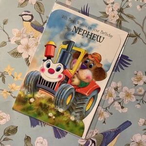 RARE carte vintage/rétro vers les années 1980 inutilisée « Avec mes meilleurs voeux pour votre anniversaire cher neveu » - Conception de chien « Fermier » mignon - Doux verset nostalgique