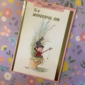 Carte d'anniversaire « To a Wonderful Son » vintage des années 1970 RARE et inhabituelle - Design rétro et amusant « Leprechaun Fisherman » par Robert Nixon - Irlande/pêche