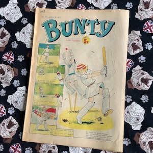 Rare Vintage July 9, 1975 &#39;Bunty For Girls&#39; Comic No 914 - Childhood Nostalgia - Fun & Unusual 50th Birthday Gift with Handmade Gift Tag