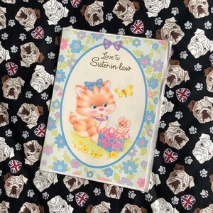 RARE grande carte d'anniversaire A4 vintage des années 1970 « L'amour de ma belle-sœur » Kitsch chat, souris et motif floral - carte nostalgique - vers doux
