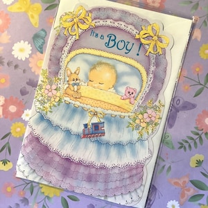 RARO vintage/retrò degli anni '70 circa "È un ragazzo!" Biglietto per la nascita di un neonato - Design di un tenero bambino e di un tenero coniglio - Versetto dolce - Nuovi genitori amorevoli vintage/retrò