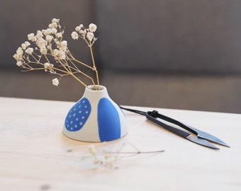 Baby vase, mini vase, miniature vase, handmade ceramic, tiny vase, cobalt vase, blue decor, blue vase, mindful gift, meditation room