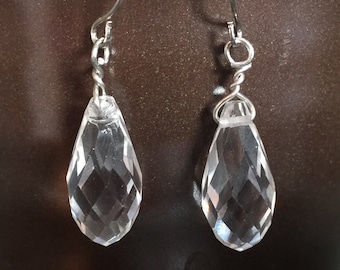 Clear glass briolette bead drop earrings.