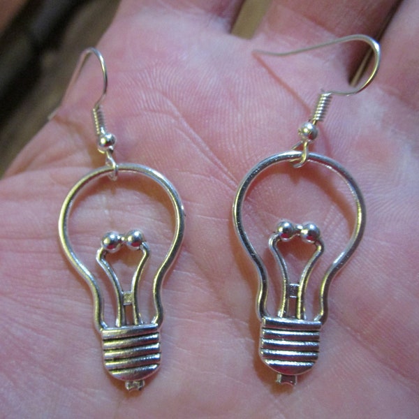 BRIGHT IDEA EARRINGS 1.25" Metal Alloy Light Bulb Charm, Cute Hippie Girl Jewelry, Minimalist Style Scientist, Researcher, Inventor Jewelry