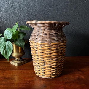 Vintage Two-Toned Brown Woven Vase Shaped Basket, Wicker Planter Basket, Decorative Tall Basket, Hand Woven Rattan Basket, Natural Decor