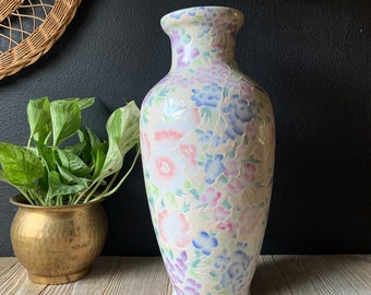 Vaso floreale in porcellana cinese dipinto a mano vintage / Decorazione per la casa pastello anni &#39;80 / Grande centrotavola con vaso floreale / Vaso floreale blu, rosa e viola