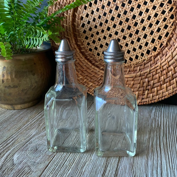 Vintage Oil and Vinegar Cruet Set | Pair Salad Dressing Dispenser | Glass Oil Vinegar Bottles with Metal Lid | Vintage Serving Tablewares