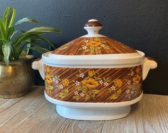 Vintage 70s Casserole Dish with Lid | Retro Dinnerware | Made in Japan | Vintage Cookware | Floral Casserole Dish | Baking Dish with Lid