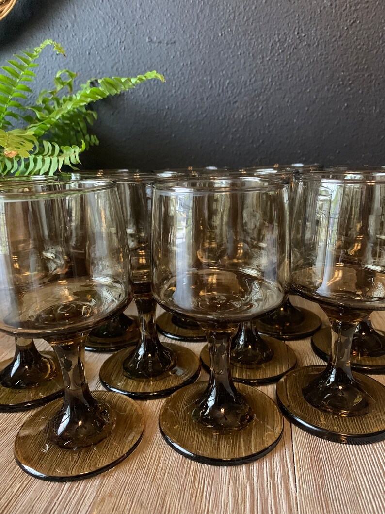 Vintage MCM Smokey Brown Wine Glasses Set of Ten Mid-Century Modern Barware Cocktail Glasses Brown Stemware Wedding Toast Glasses image 4