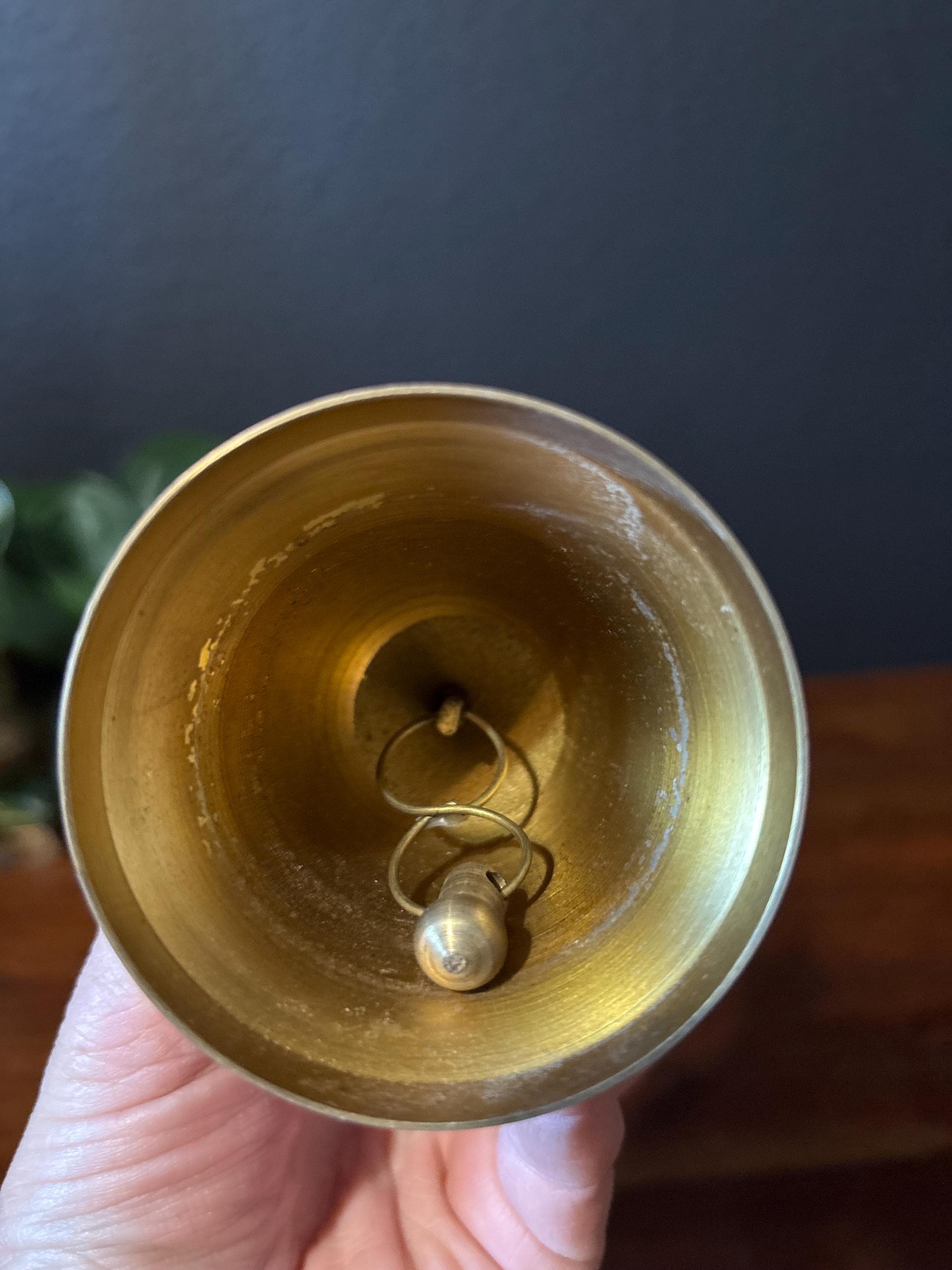 5つの星型ハンドル付きヴィンテージ真鍮ベル、エッチングゴールドベル