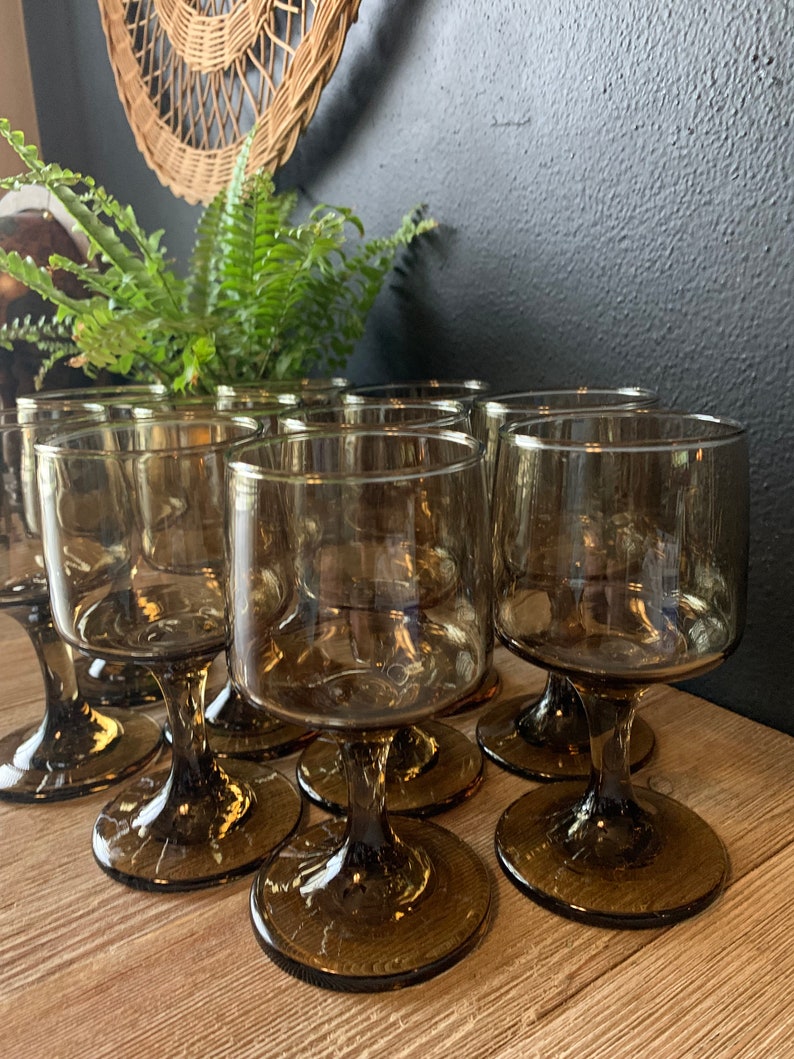 Vintage MCM Smokey Brown Wine Glasses Set of Ten Mid-Century Modern Barware Cocktail Glasses Brown Stemware Wedding Toast Glasses image 5