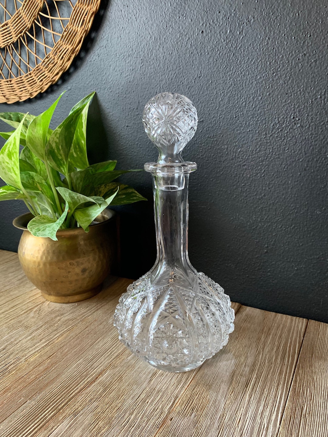 Vintage Glass Liquor Decanter 20 Ounces Vintage Retro Barware Bar Cart