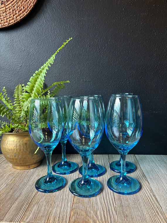 Vintage Bright Blue Wine Glasses, Set of Six, Blue Water Goblets, Mimosa Glasses, Blue Stemware, Footed Aqua Wine Glass Set, Wedding Toast