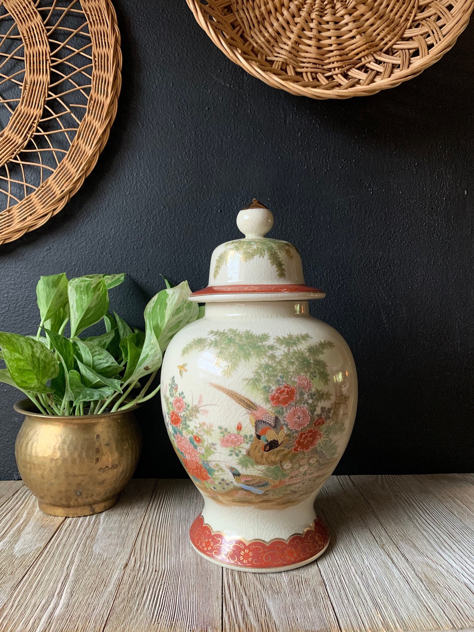 Vintage Japanese Kutani Ginger Jar Crackle Glaze Ornate Gold Porcelain