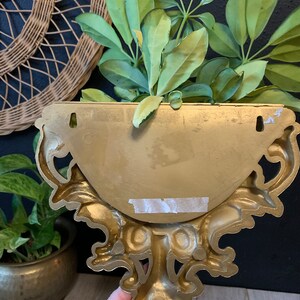 Vintage Homco Gold Plastic Hanging Wall Sconce Planter Ornate Gold Wall Decor Hollywood Regency Wall Sconce 1970s Metalic Home Decor image 4