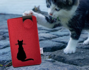 Mobile phone case made of wool felt with a "cat" motif, made to measure