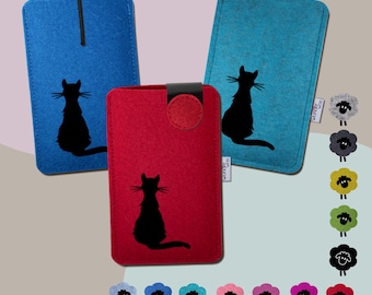 May include: Three rectangular felt sleeves in blue, red, and teal, each featuring a black cat silhouette. The blue sleeve has a black elastic cord, the red sleeve has a circular felt tab, and the teal sleeve has a small white tag reading wunder was.
