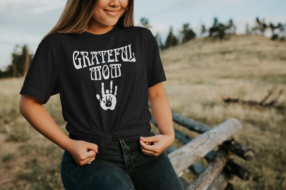 Grateful Dead Inspired Grateful Mom T Shirt Jerrys Handprint 