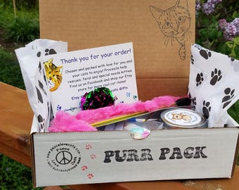 PURR PACK   Cat and Kitten Gift Box Full of Cat Toys, Treats and Organic Catnip