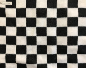 Warming Cat Mat Checkered Black and White