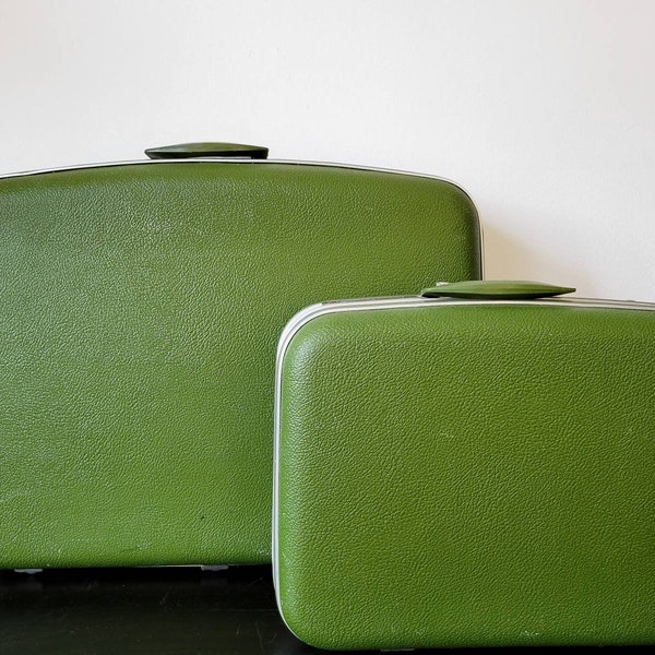 Vintage Avocado Green Hardshell Suitcase Set by Edal