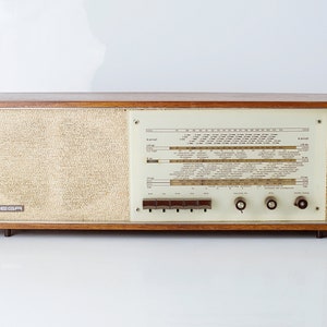 Radio de válvulas Wega tipo 129, de teca, Alemania Occidental, década de 1960. imagen 7