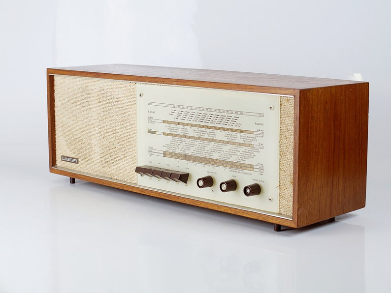 Radio de válvulas Wega tipo 129, de teca, Alemania Occidental, década de 1960. imagen 6