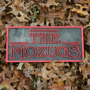 Stranger Things-inspired wood last name sign - 2 sizes, 3 versions available