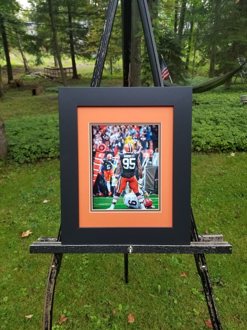 Myles Garrett Sacking Joe Burrow Framed Print, Cleveland Browns Victory 画像 6