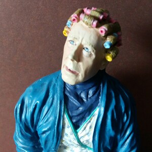 Original Nora Batty-Danbury Mint-Last of the Summer Wine Ceramic Figure Sculpture,Gordon C Brown FRSA, Christmas Gift,Present, Free Shipping image 3