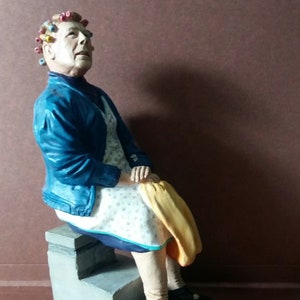 Original Nora Batty-Danbury Mint-Last of the Summer Wine Ceramic Figure Sculpture,Gordon C Brown FRSA, Christmas Gift,Present, Free Shipping image 9