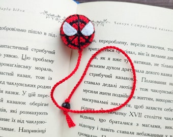 Crochet spider bookmark for man Cute bookmark gift for readers Mini bookshalf decor