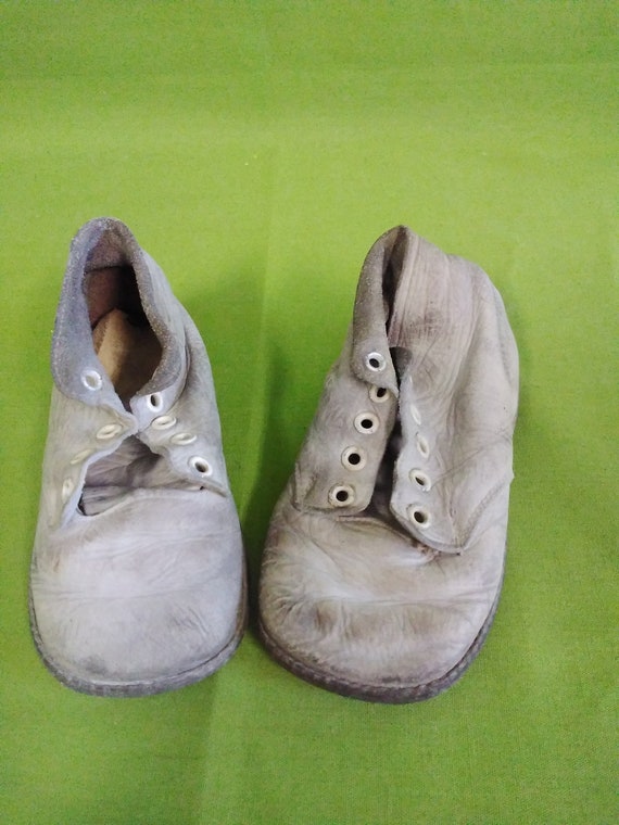 Vintage 1960's Baby Shoes
