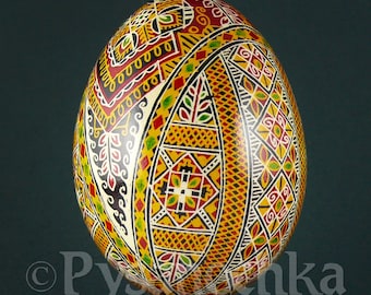 Oeuf de Pâques Hutsul fait main Osterei Pisanka d'oie pysanky ukrainienne Art. Cadeau idéal pour un collectionneur en toute occasion.