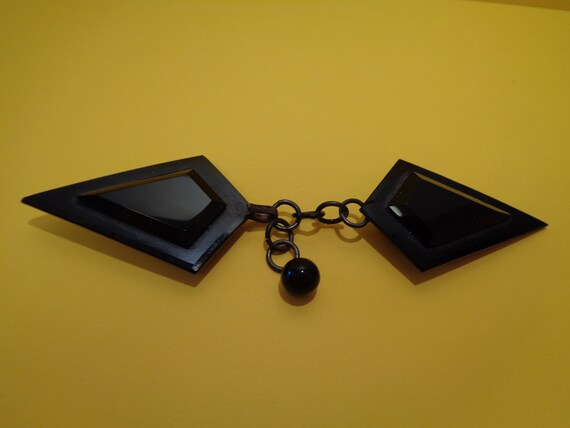 FRENCH JET CLOAK clips