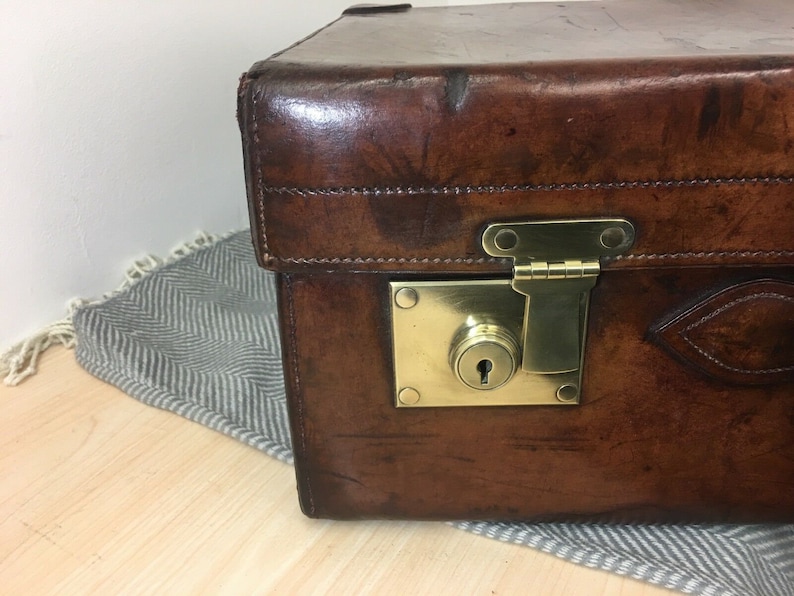 Antique H Greaves Heavy Leather Chunky Motoring Travel Suitcase Royal C.1860