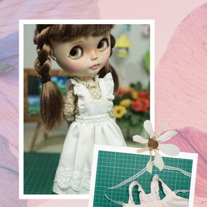Sewing Pattern | Classic Vintage Apron for Blythe