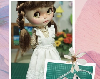 Sewing Pattern | Classic Vintage Apron for Blythe