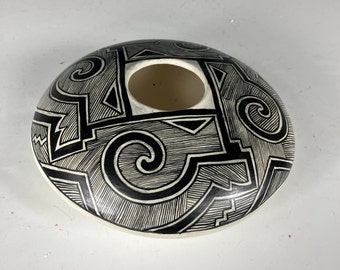 Mesa verde black on white ceramic seed jar recreated