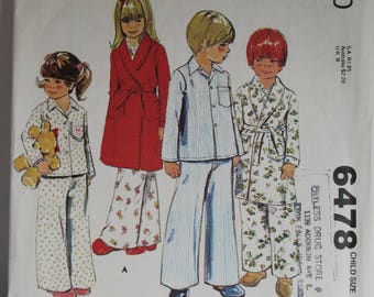 McCalls 6478  Child's robe and pajamas pattern