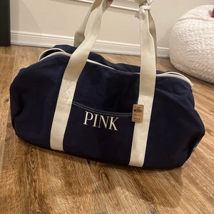  Victorias Secret PINK Gym Duffle Bag Soft Begonia : Clothing,  Shoes & Jewelry