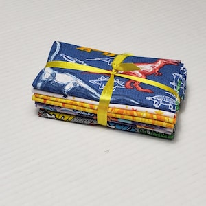 Dinosaur FQ 5 pc Bundle Cotton Fabric